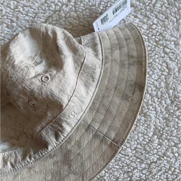 NWT Lululemon On My Level Bucket Hat - Size S/M - Picture 4 of 6